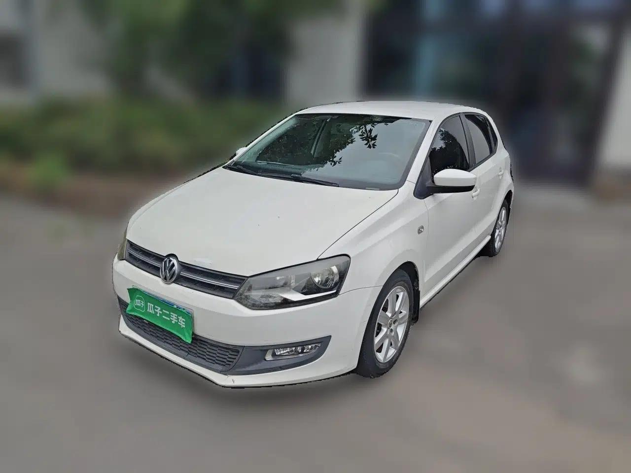 Volkswagen Polo 2013 1.6L Manual Comfort Edition — миниатюра 1