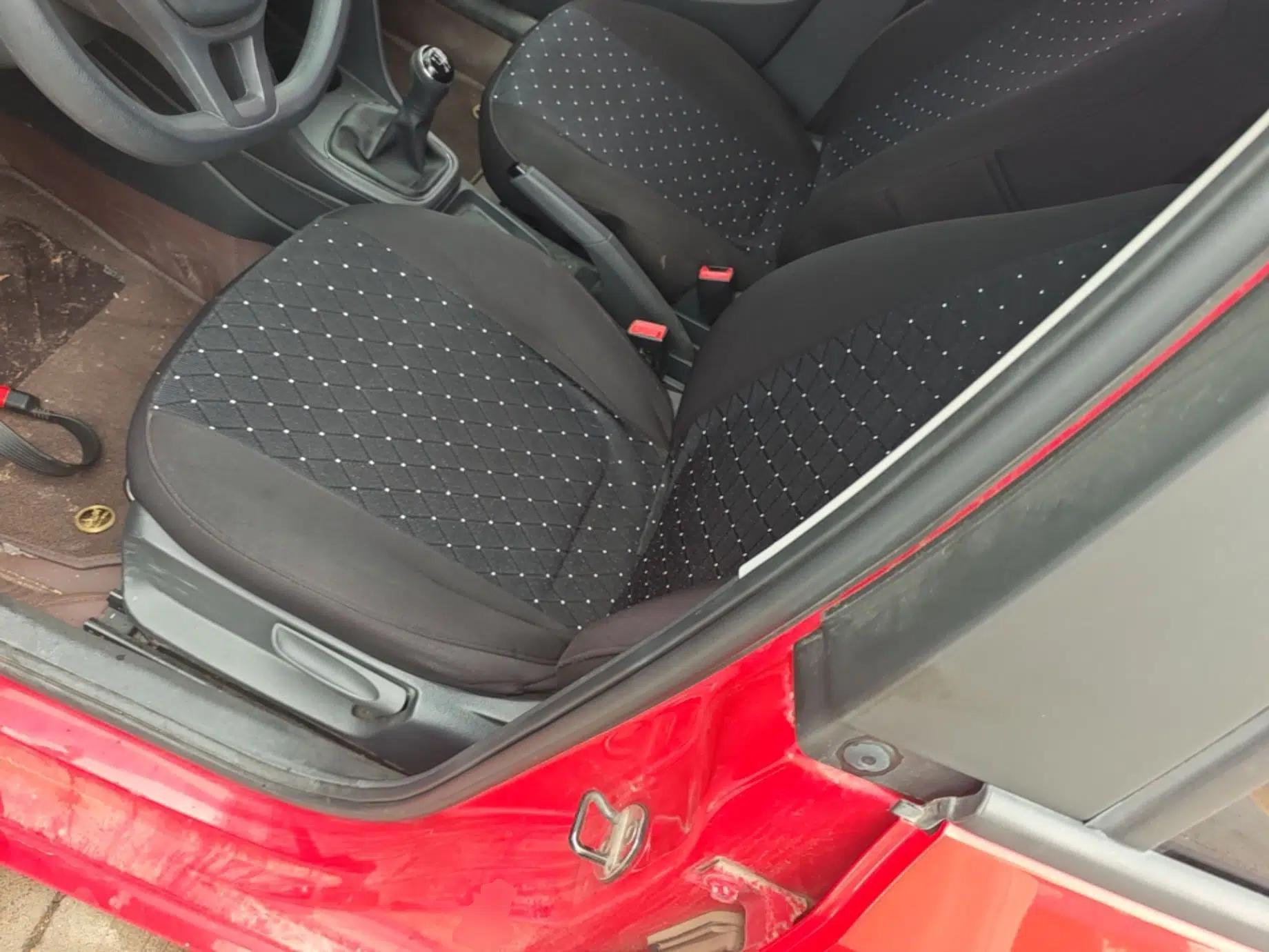 Volkswagen Polo 2016 1.4L Manual Fashion Model — миниатюра 17