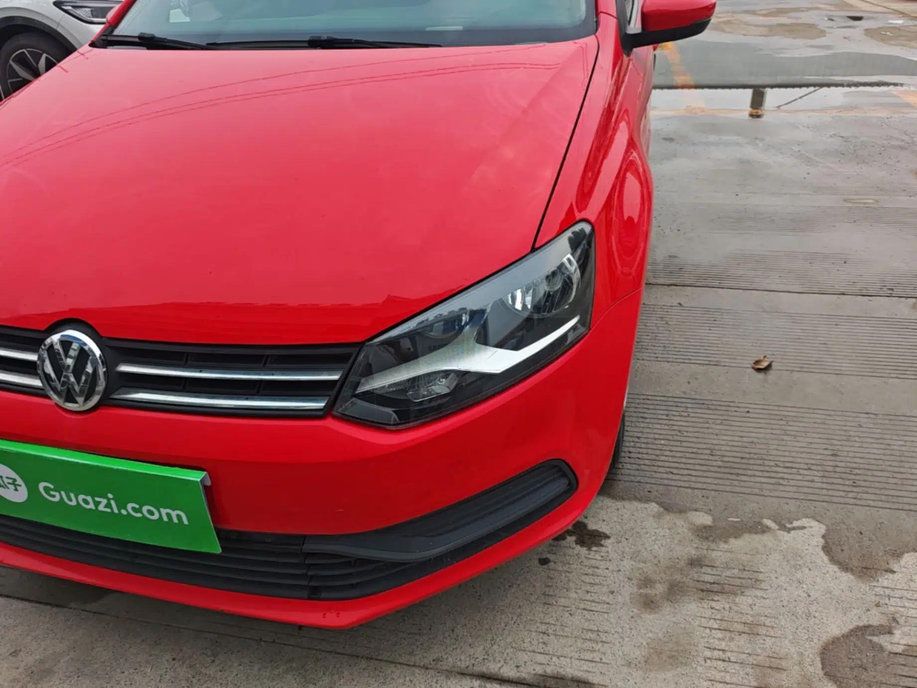 Volkswagen Polo 2016 1.4L Manual Fashion Model — миниатюра 8