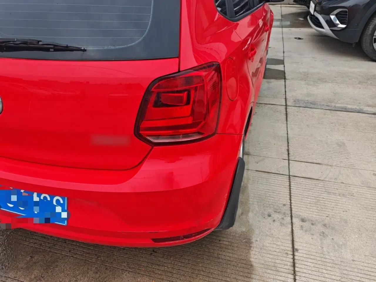 Volkswagen Polo 2016 1.4L Manual Fashion Model — миниатюра 9