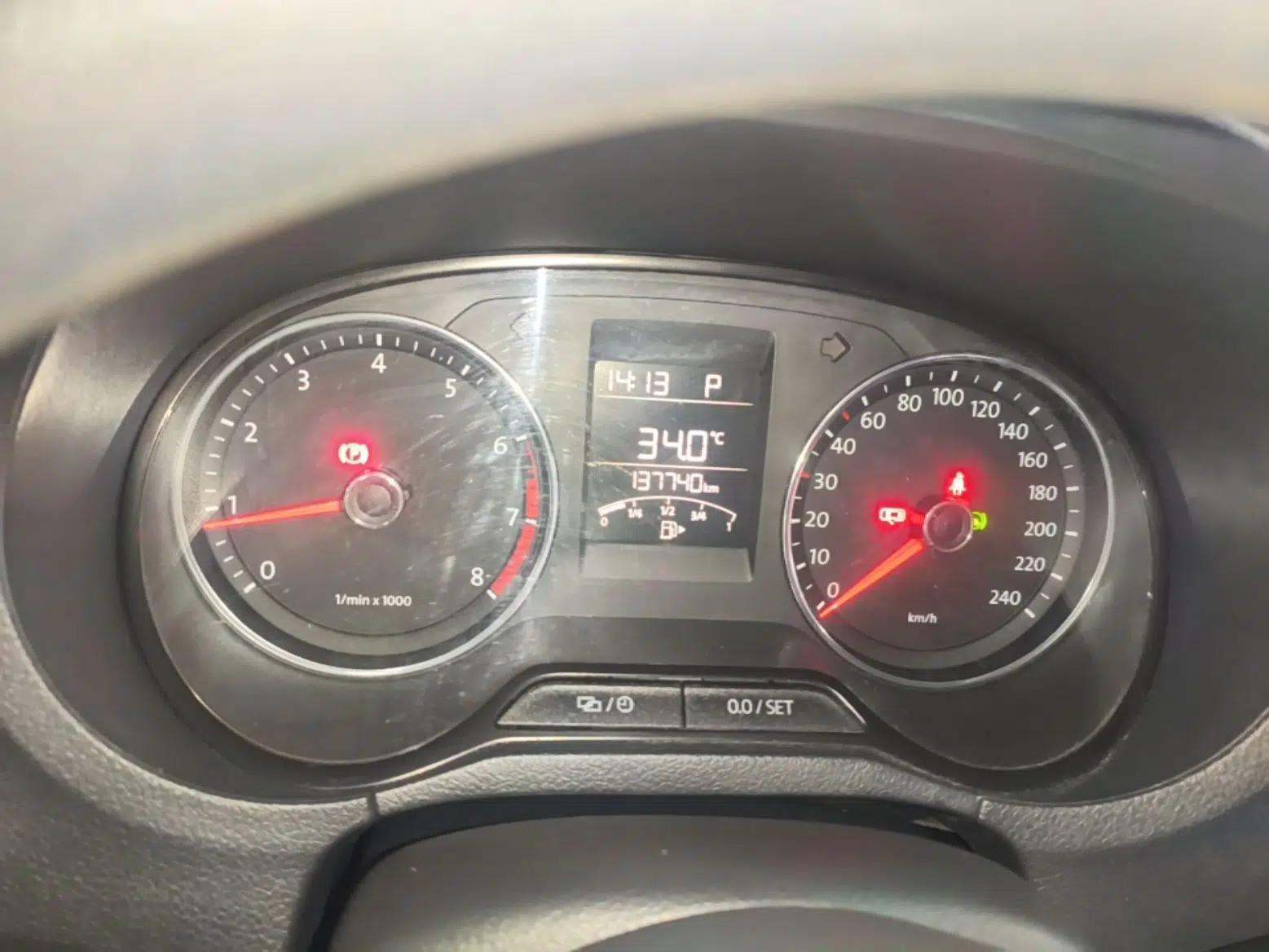 Volkswagen Polo 2014 1.6L Automatic Comfort Edition — миниатюра 14