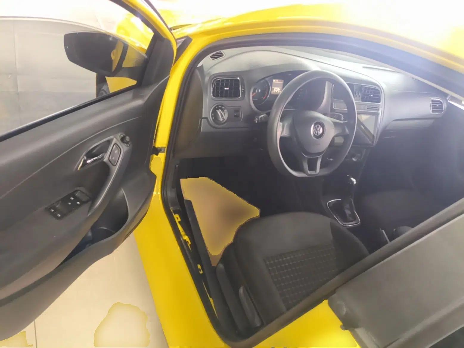 Volkswagen Polo 2014 1.6L Automatic Comfort Edition — миниатюра 18