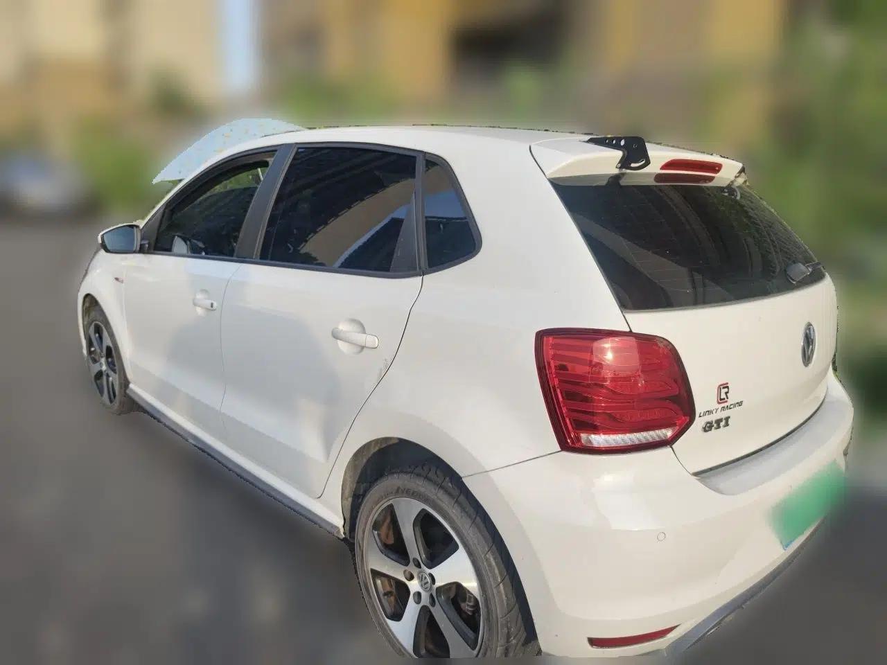 Volkswagen Polo 2014 1.6L Automatic Luxury Edition — миниатюра 4