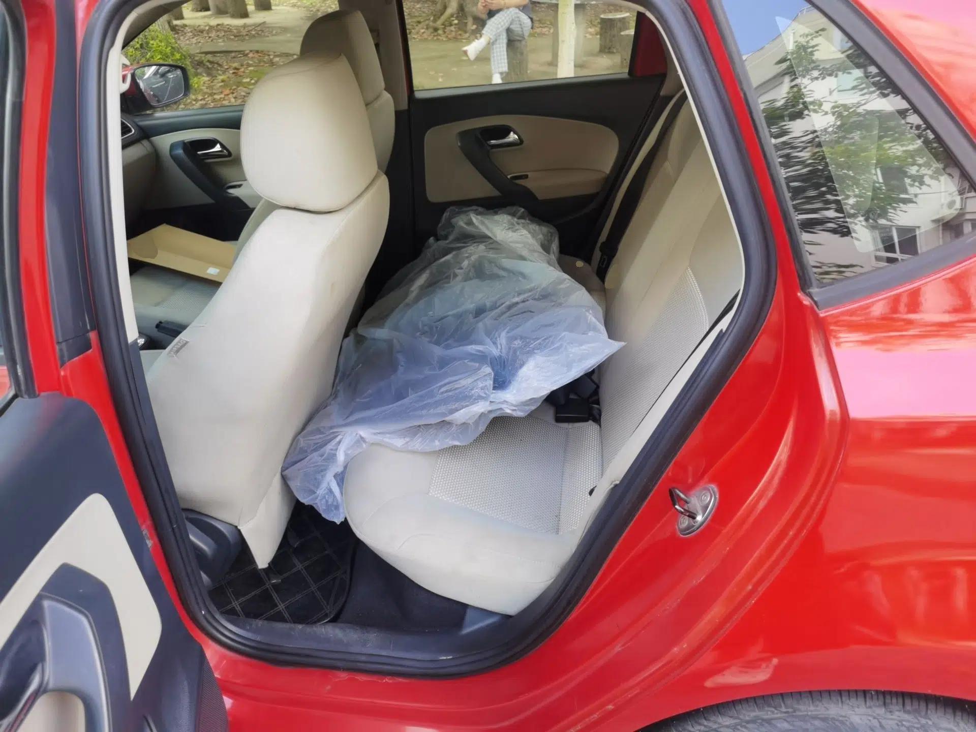 Volkswagen Polo 2011 1.6L Automatic ZhiShang Version — миниатюра 17