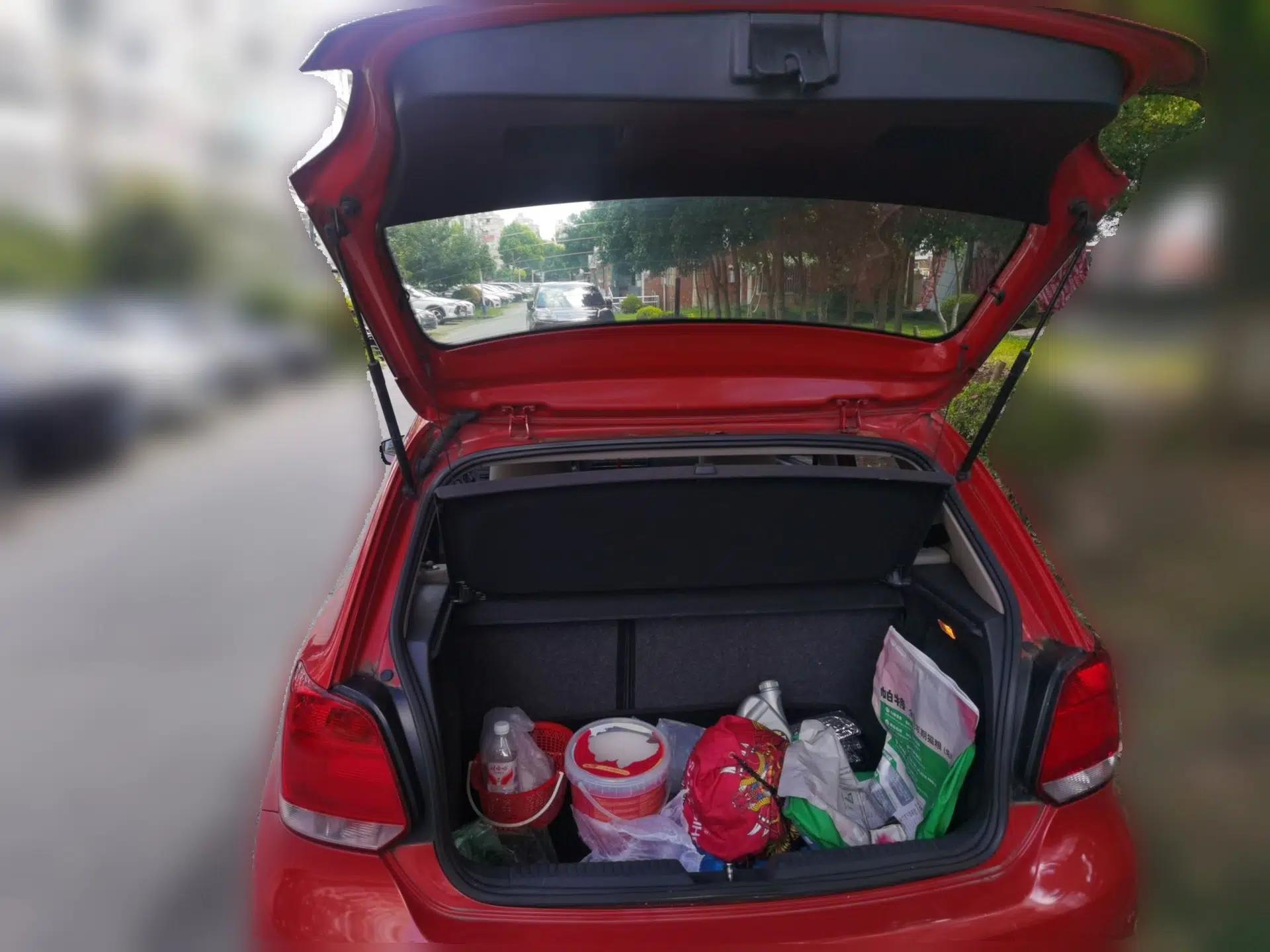 Volkswagen Polo 2011 1.6L Automatic ZhiShang Version — миниатюра 19