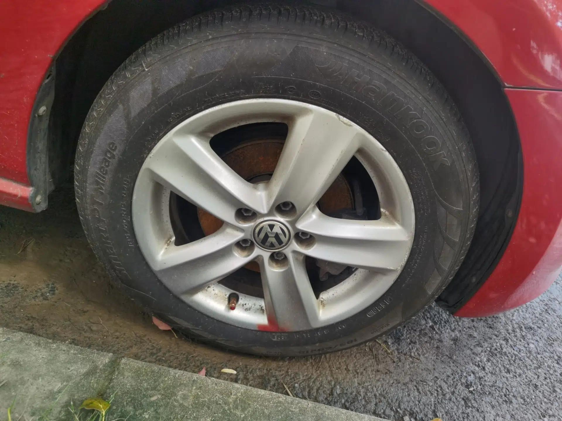 Volkswagen Polo 2011 1.6L Automatic ZhiShang Version — миниатюра 8