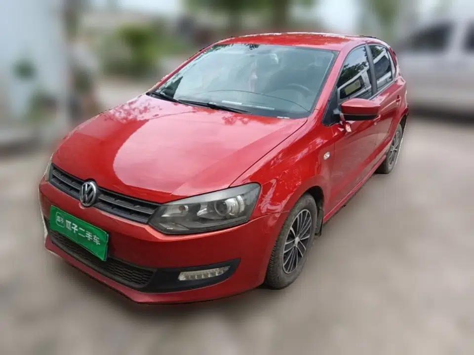 Volkswagen Polo 2013 1.4L Manual Fashion Edition — миниатюра 1