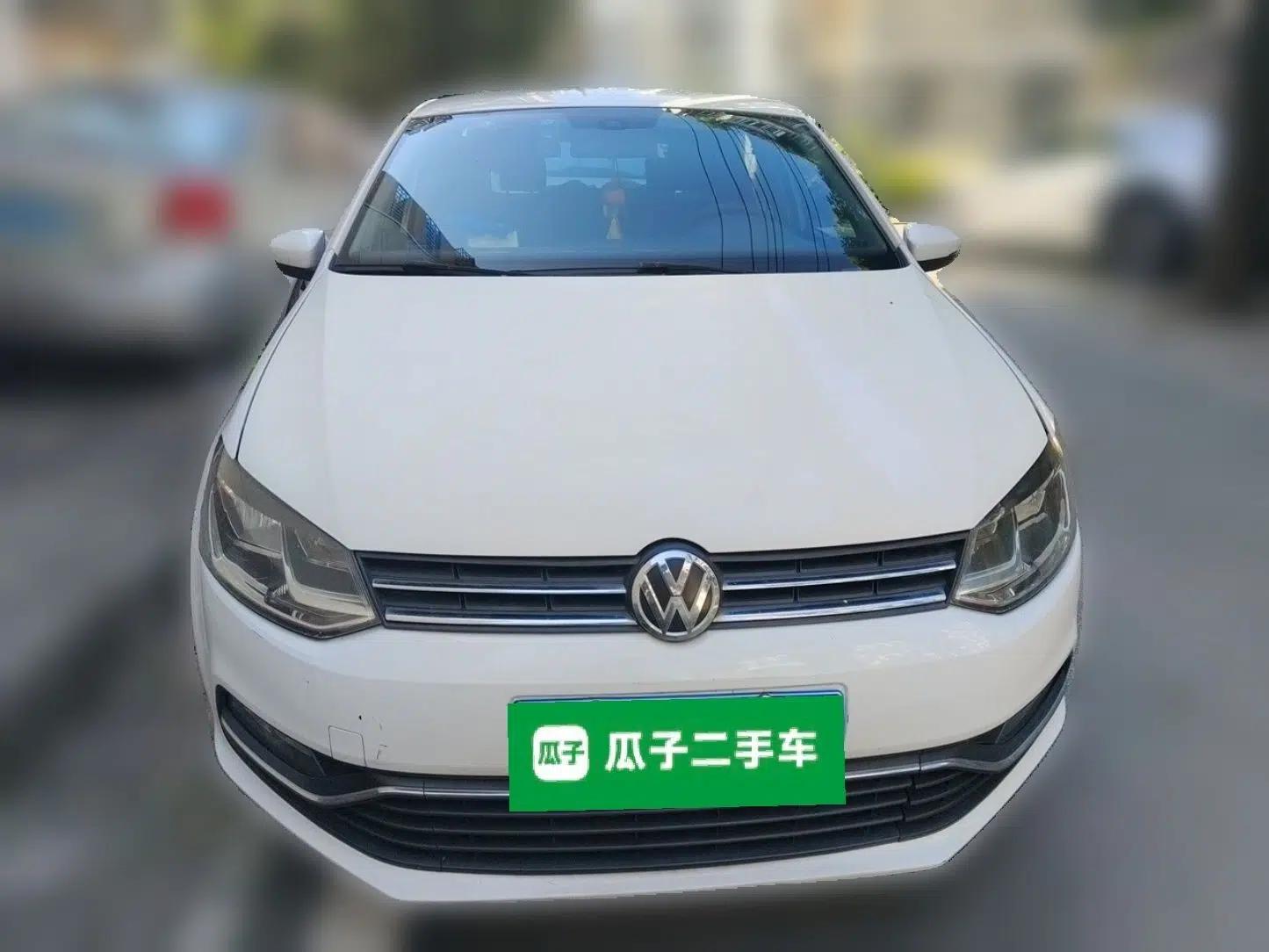 Volkswagen Polo 2014 1.4L Manual Comfort Edition — миниатюра 2