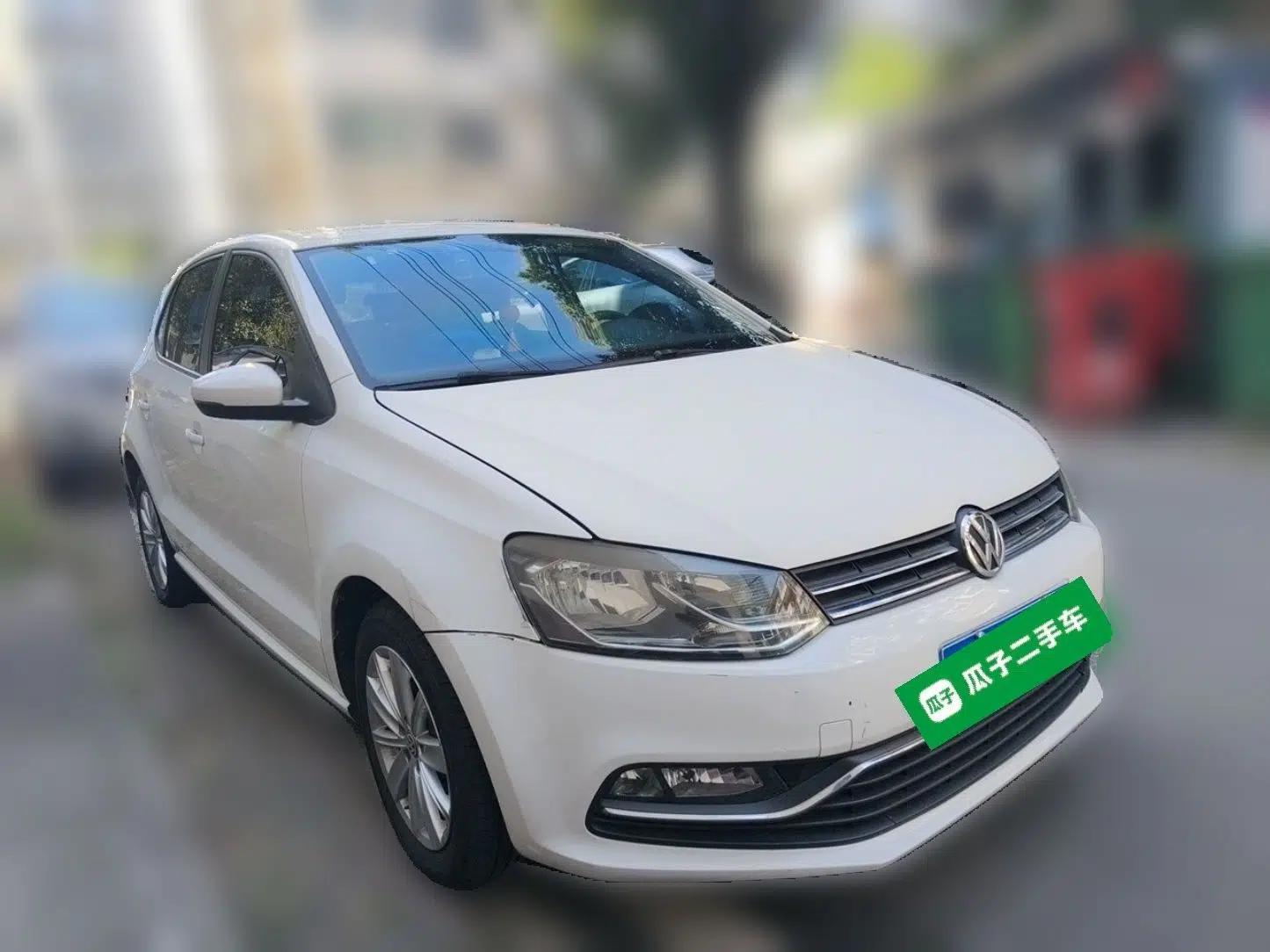 Volkswagen Polo 2014 1.4L Manual Comfort Edition — миниатюра 9