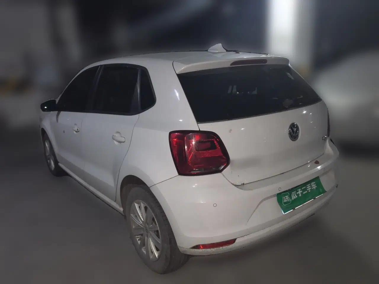 Volkswagen Polo 2014 1.6L Automatic Comfort Edition — миниатюра 4