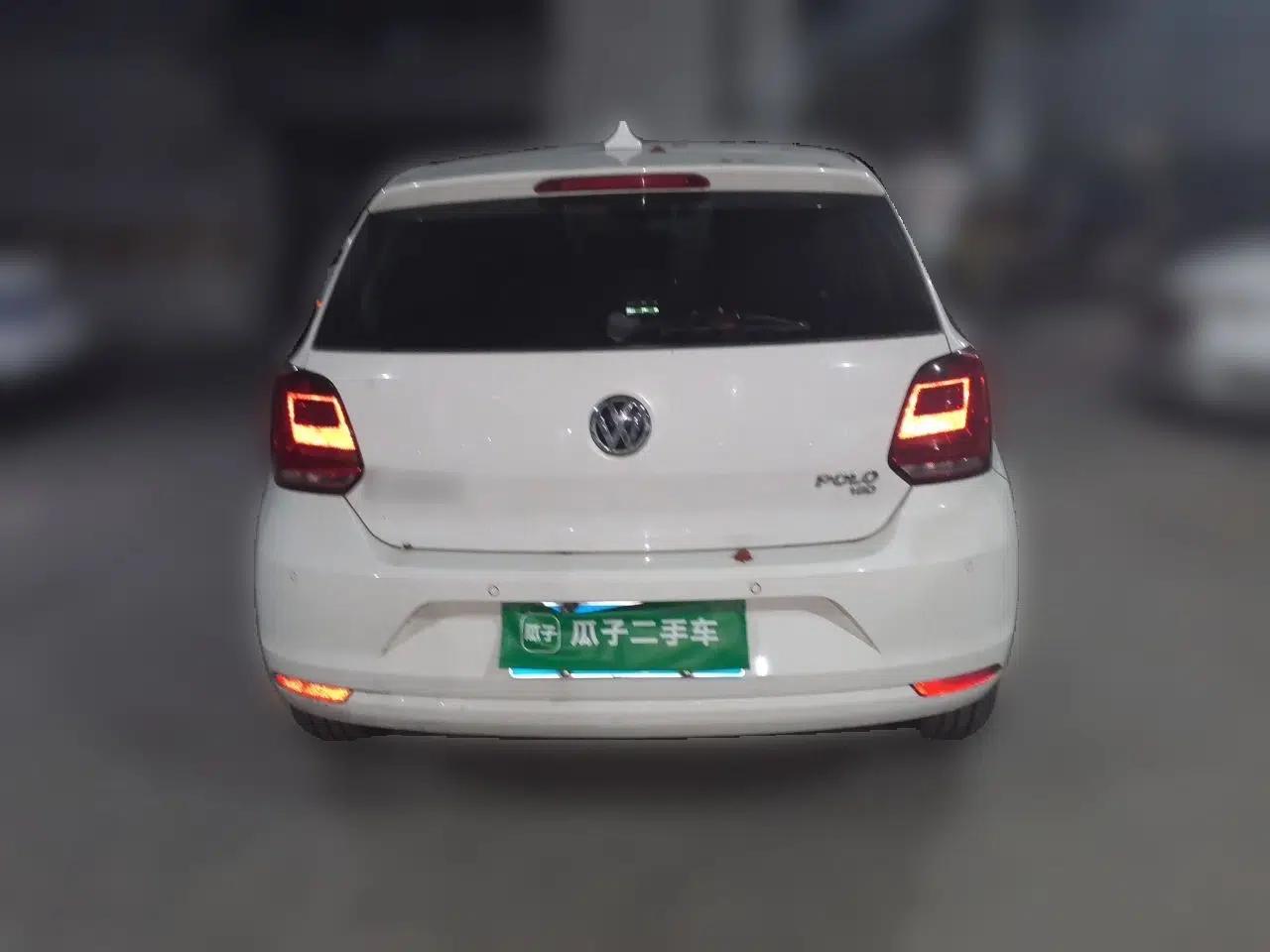 Volkswagen Polo 2014 1.6L Automatic Comfort Edition — миниатюра 5