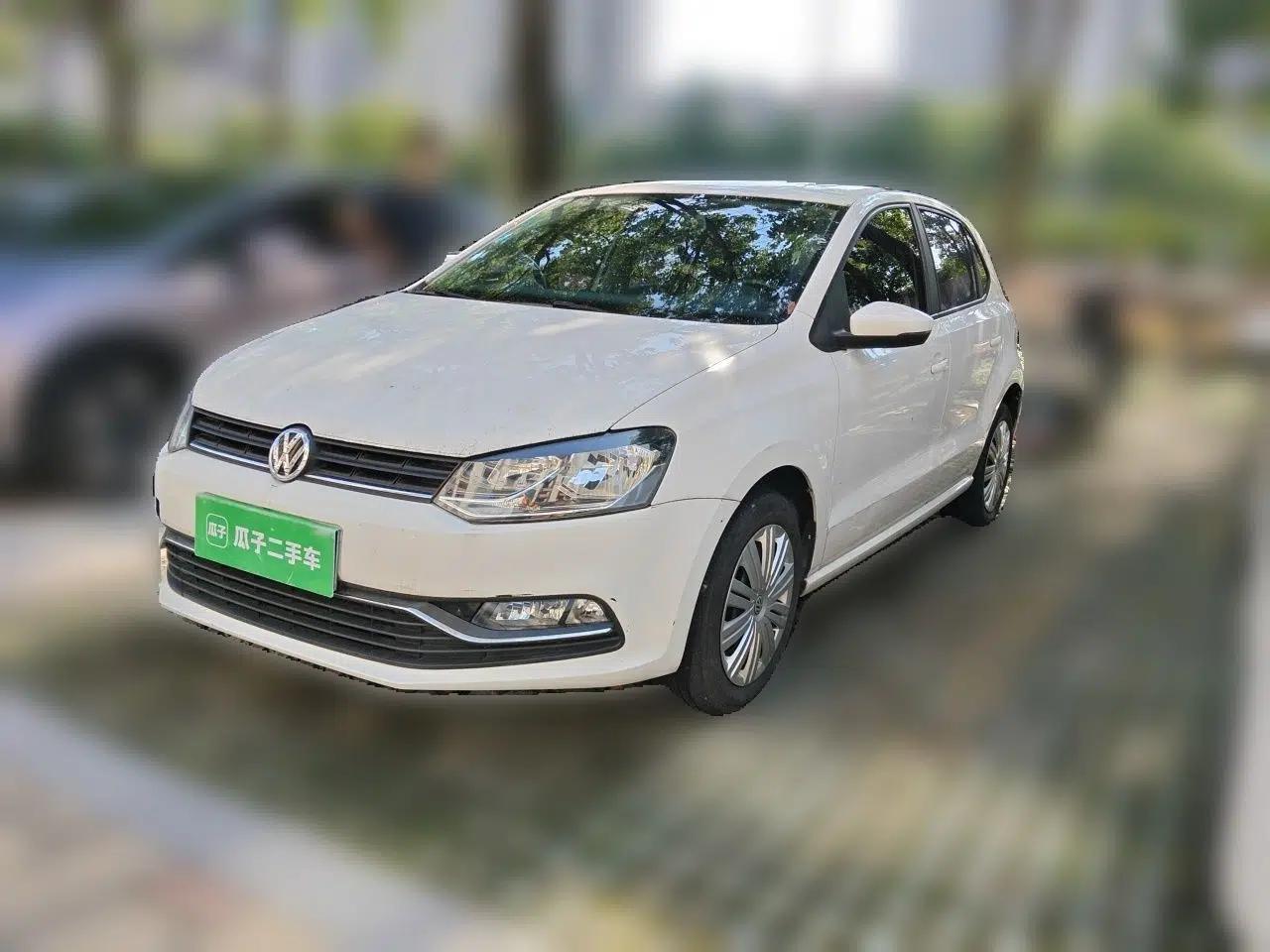 Volkswagen Polo 2016 1.6L Automatic Comfort Model — миниатюра 1
