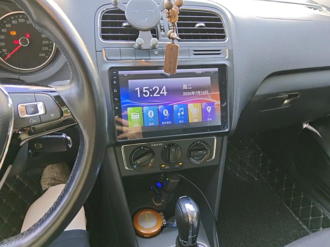 Volkswagen Polo 2016 1.6L Automatic Comfort Model — миниатюра 13
