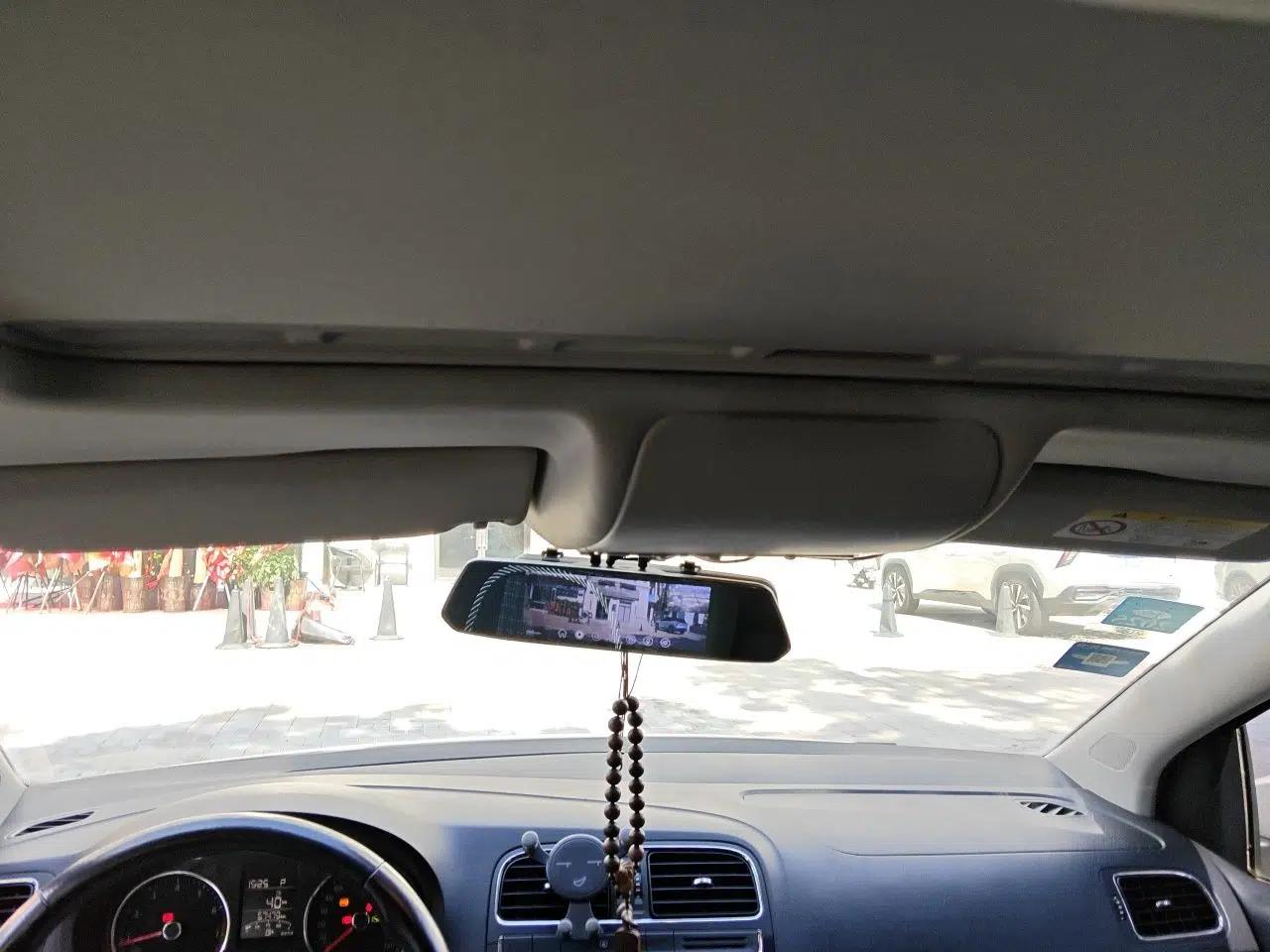 Volkswagen Polo 2016 1.6L Automatic Comfort Model — миниатюра 18
