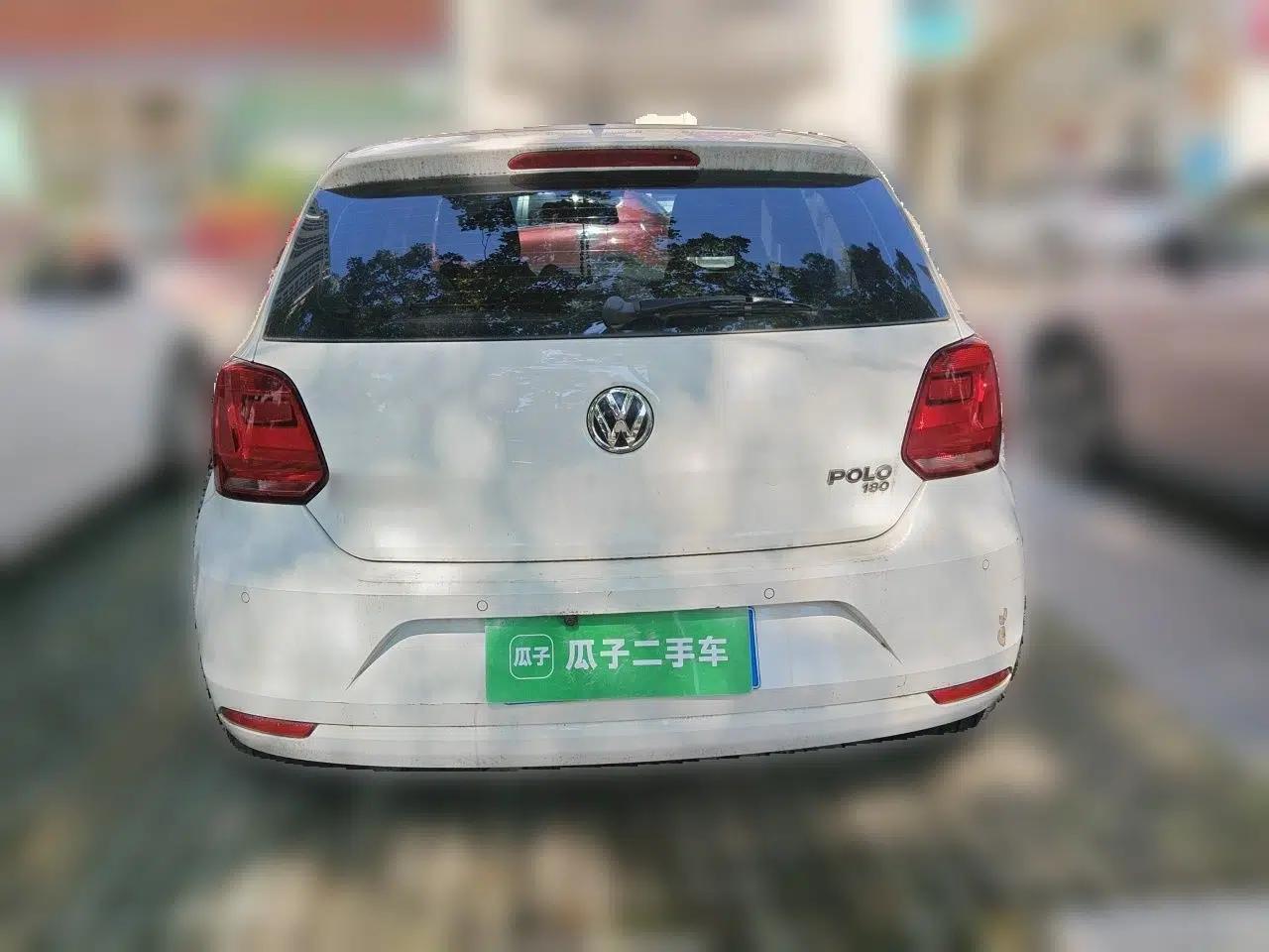Volkswagen Polo 2016 1.6L Automatic Comfort Model — миниатюра 5