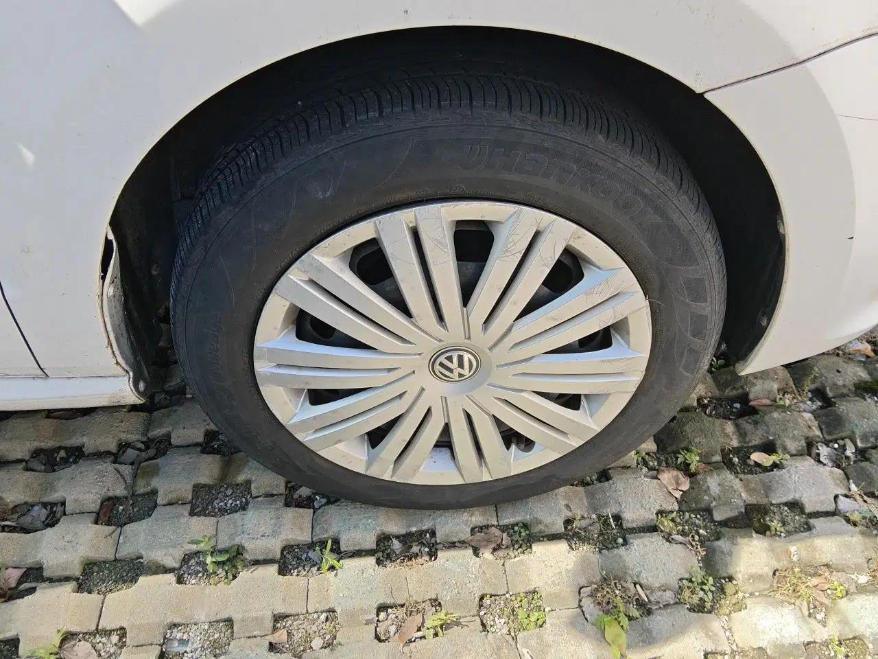 Volkswagen Polo 2016 1.6L Automatic Comfort Model — миниатюра 8