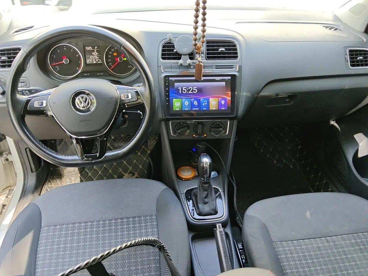 Volkswagen Polo 2016 1.6L Automatic Comfort Model — миниатюра 9