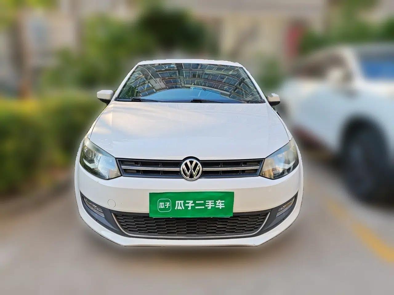 Volkswagen Polo 2013 1.4L Automatic Luxury Edition — миниатюра 2