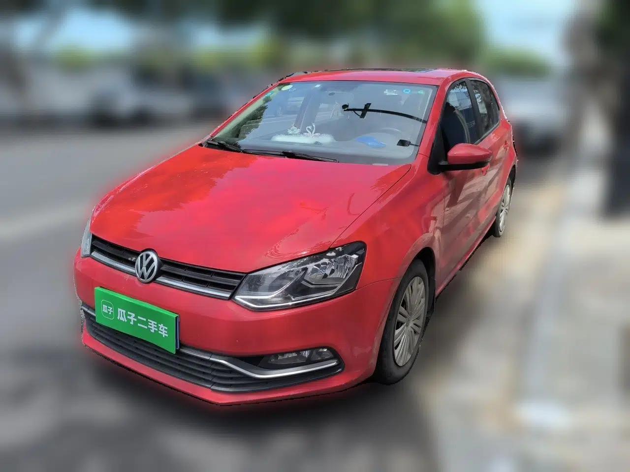 Volkswagen Polo 2016 1.6L Automatic Comfort Model — миниатюра 1