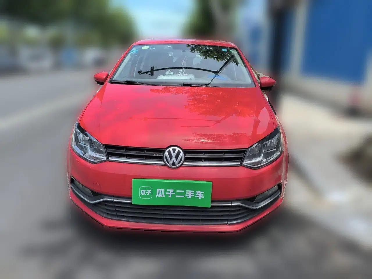 Volkswagen Polo 2016 1.6L Automatic Comfort Model — миниатюра 2