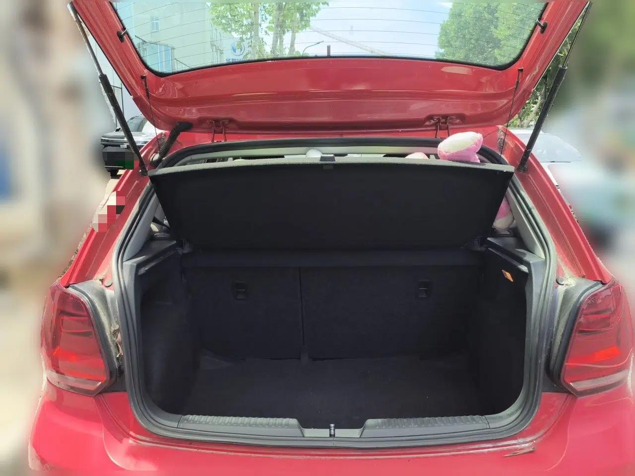 Volkswagen Polo 2016 1.6L Automatic Comfort Model — миниатюра 19