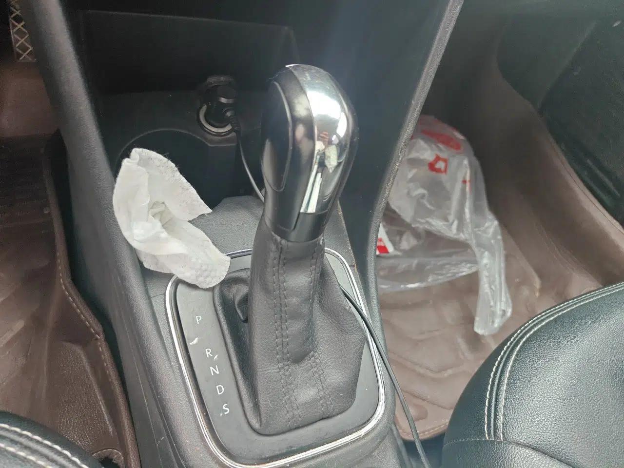 Volkswagen Polo 2016 1.4L Automatic Trendy Model — миниатюра 14