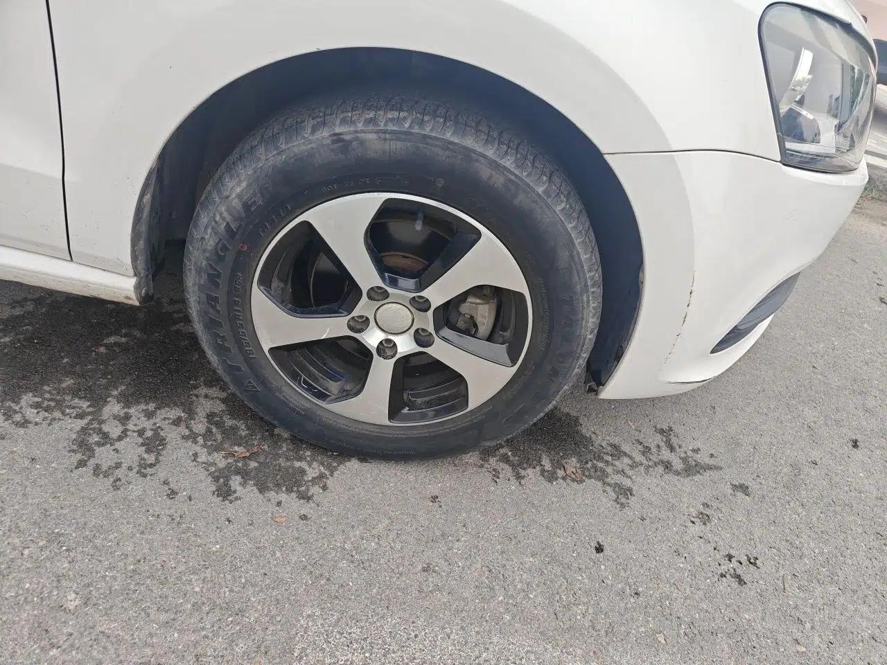 Volkswagen Polo 2016 1.4L Automatic Trendy Model — миниатюра 8