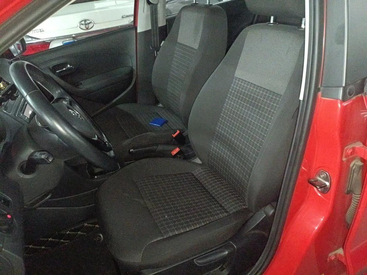 Volkswagen Polo 2016 1.6L Automatic Comfort Model — миниатюра 15