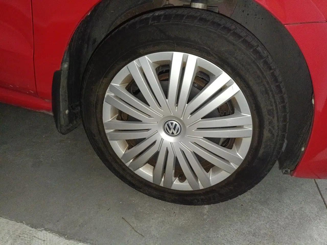 Volkswagen Polo 2016 1.6L Automatic Comfort Model — миниатюра 8