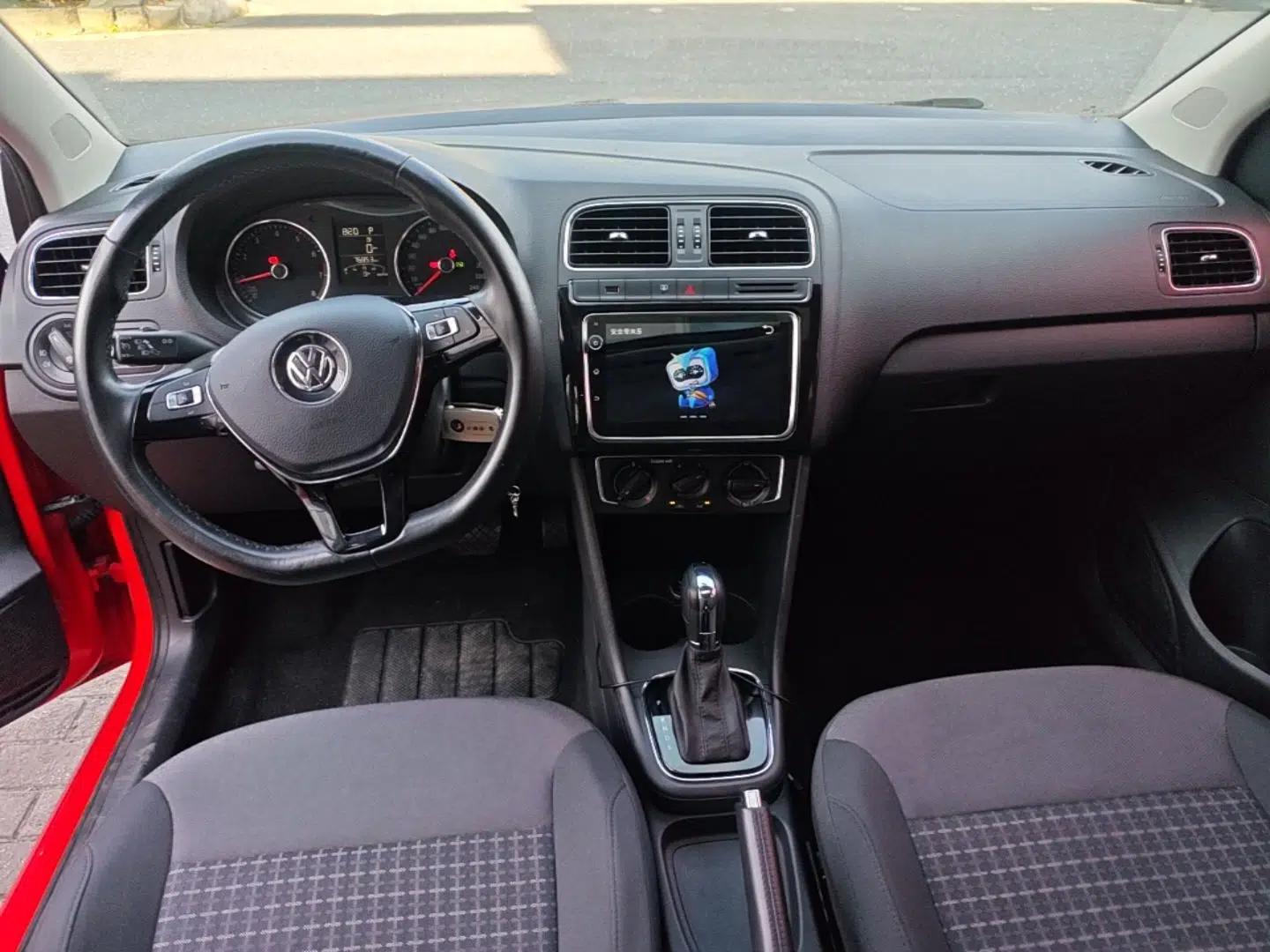 Volkswagen Polo 2016 1.6L Automatic Comfort Model — миниатюра 12