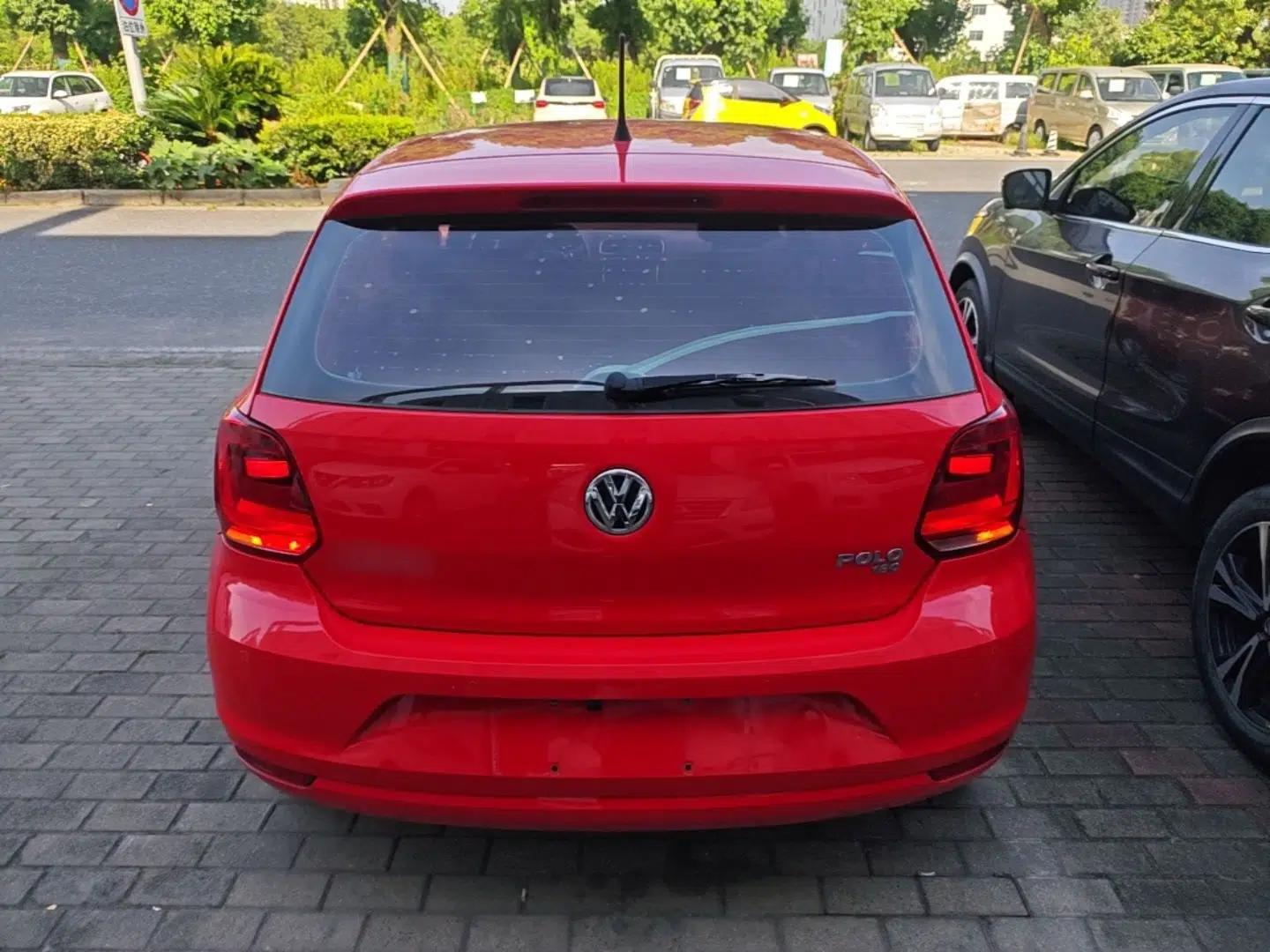 Volkswagen Polo 2016 1.6L Automatic Comfort Model — миниатюра 5