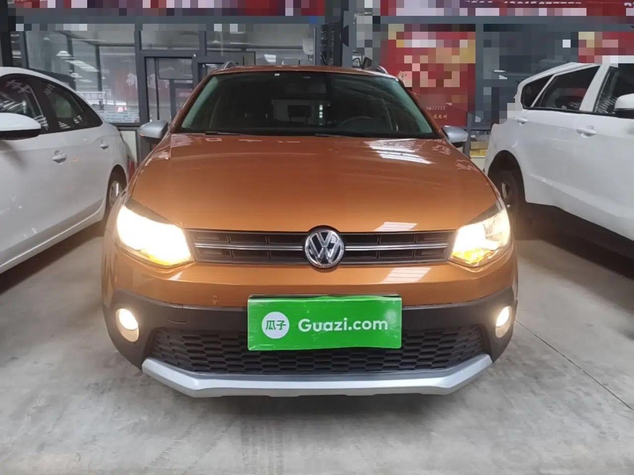 Volkswagen Polo 2014 1.6L Cross Polo Automatic — миниатюра 2