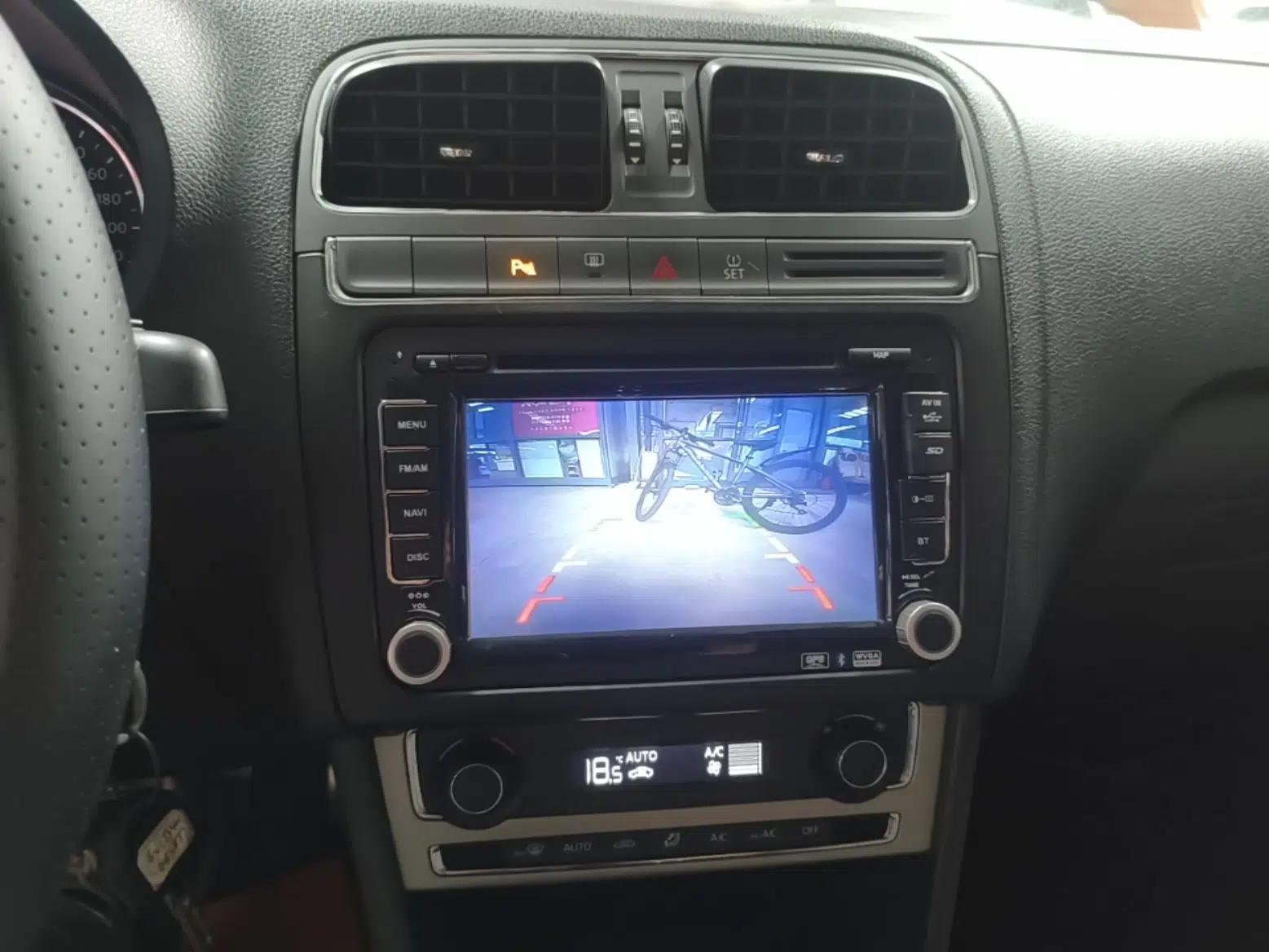 Volkswagen Polo 2014 1.6L Cross Polo Automatic — миниатюра 20