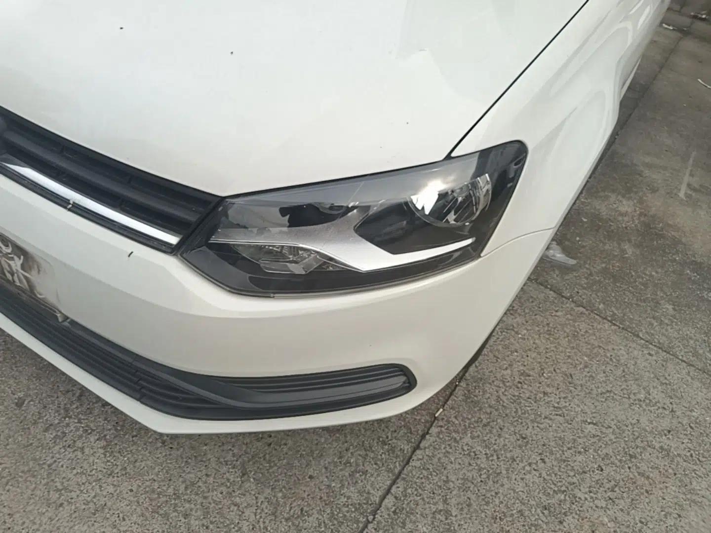 Volkswagen Polo 2016 1.4L Automatic Trendy Model — миниатюра 8