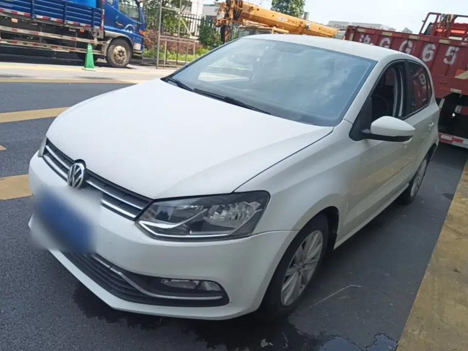 Volkswagen Polo 2014 1.4L Automatic Comfort Edition — миниатюра 1