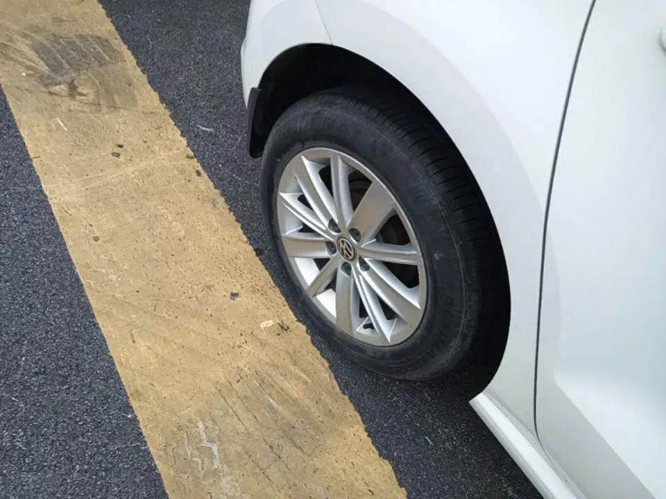 Volkswagen Polo 2014 1.4L Automatic Comfort Edition — миниатюра 11