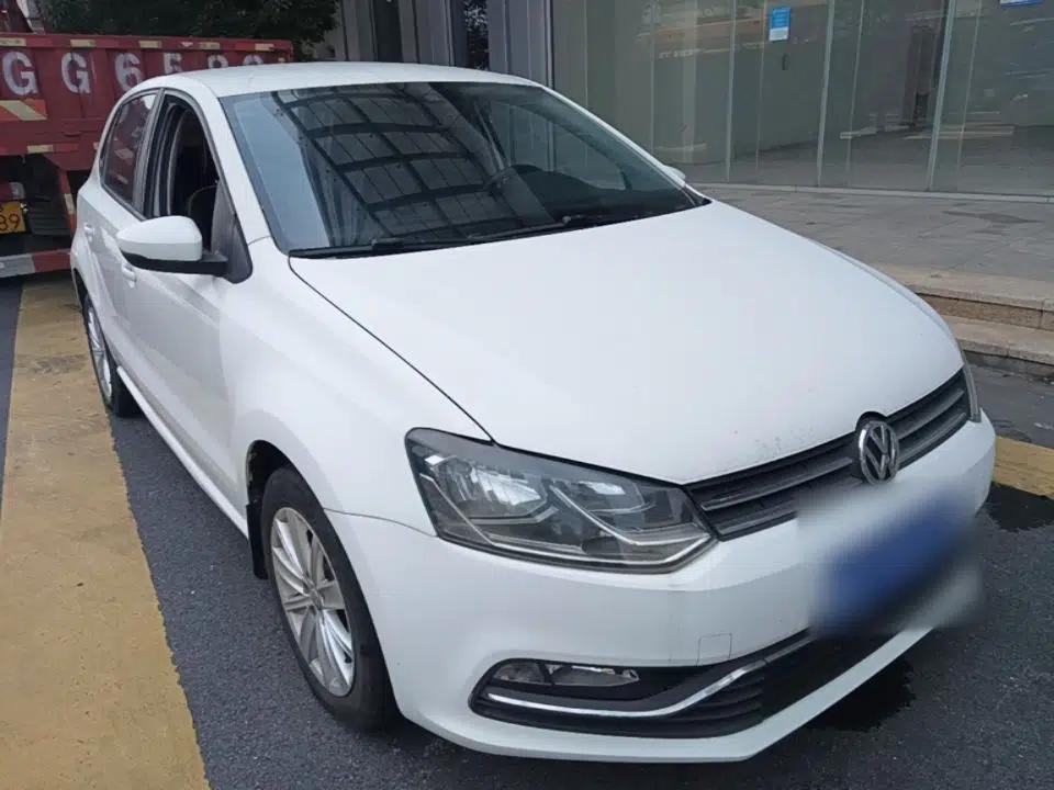 Volkswagen Polo 2014 1.4L Automatic Comfort Edition — миниатюра 12