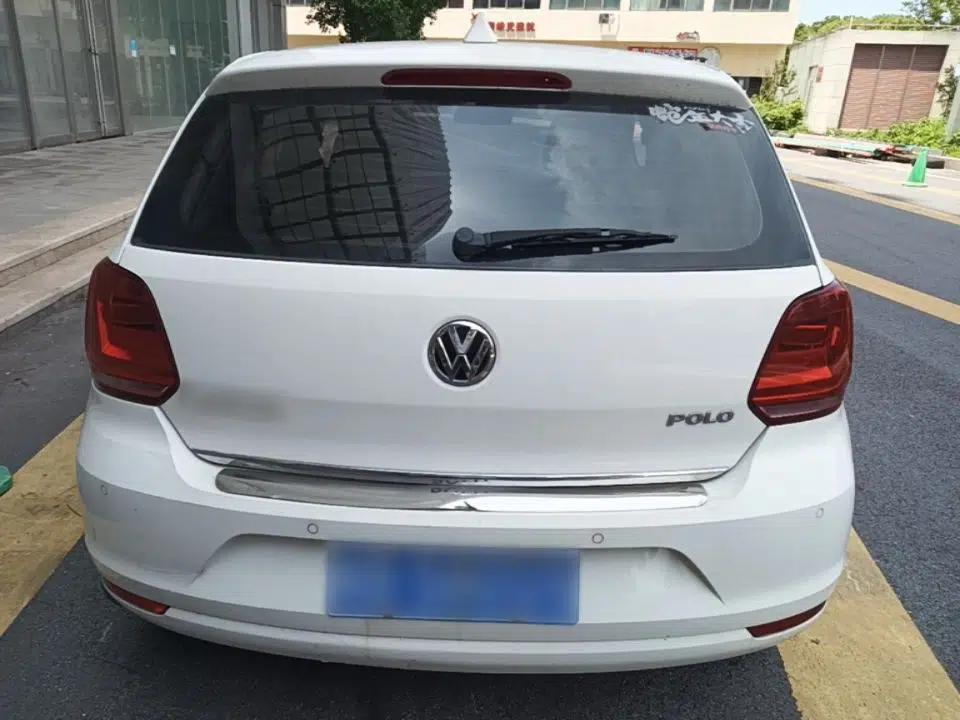 Volkswagen Polo 2014 1.4L Automatic Comfort Edition — миниатюра 5