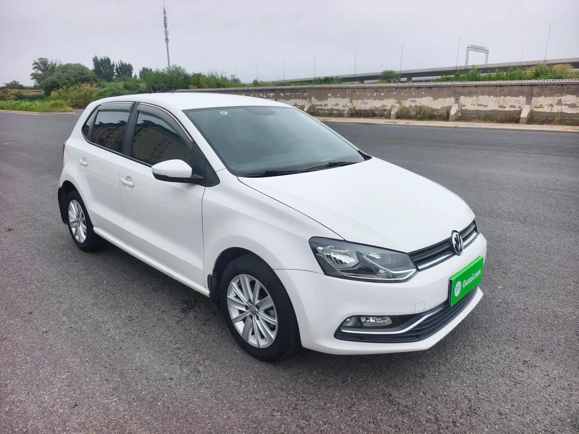 Volkswagen Polo 2014 1.4L Manual Comfort Edition — миниатюра 4