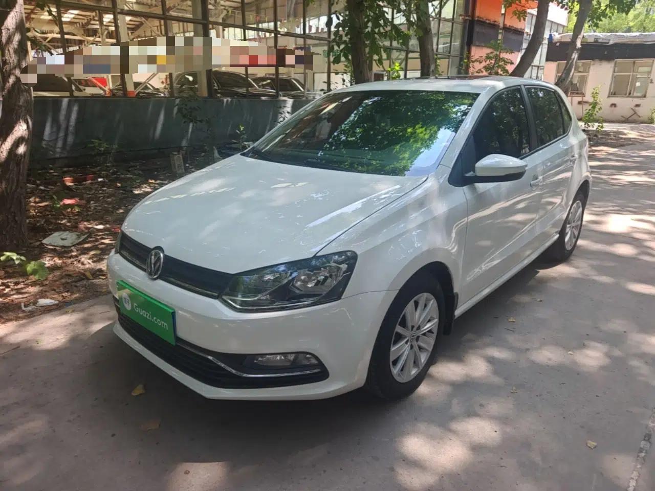 Volkswagen Polo 2014 1.4L Manual Comfort Edition — миниатюра 1