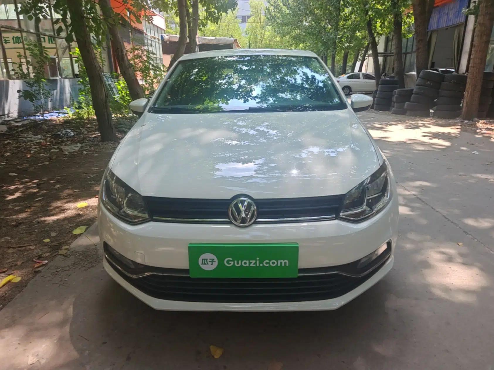 Volkswagen Polo 2014 1.4L Manual Comfort Edition — миниатюра 2