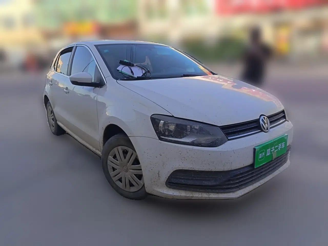 Volkswagen Polo 2016 1.4L Manual Fashion Model — миниатюра 3