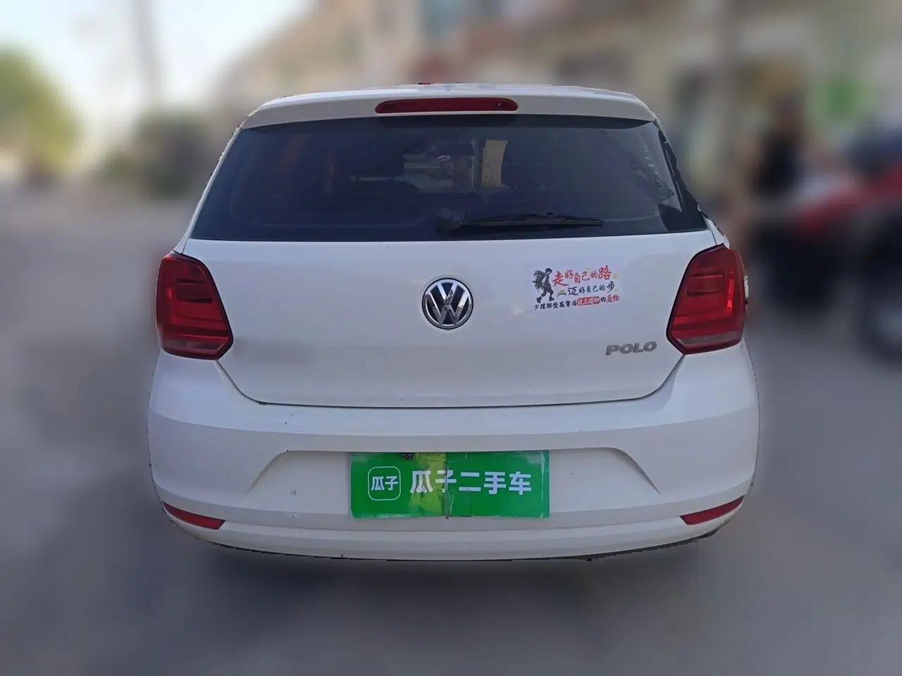 Volkswagen Polo 2016 1.4L Manual Fashion Model — миниатюра 5
