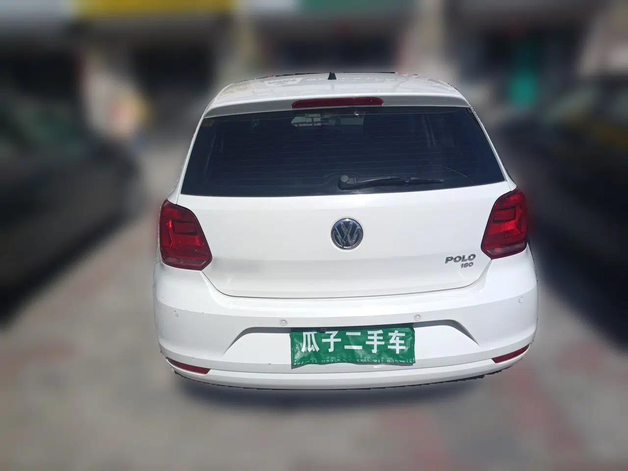 Volkswagen Polo 2016 1.4L Automatic Trendy Model — миниатюра 5