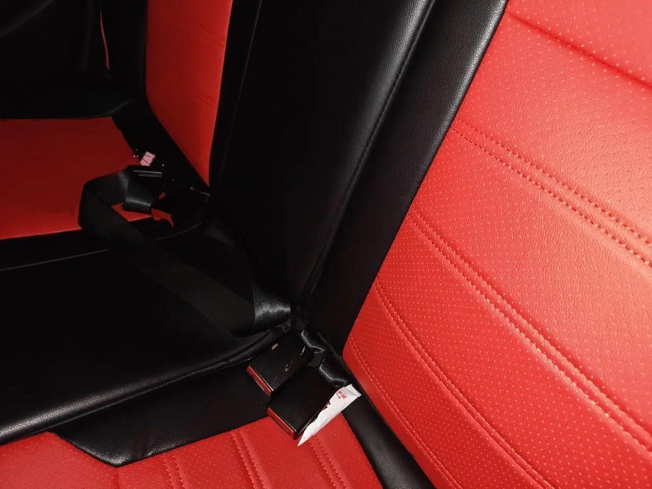 Volkswagen Polo 2013 1.6L Automatic Comfort Edition — миниатюра 17