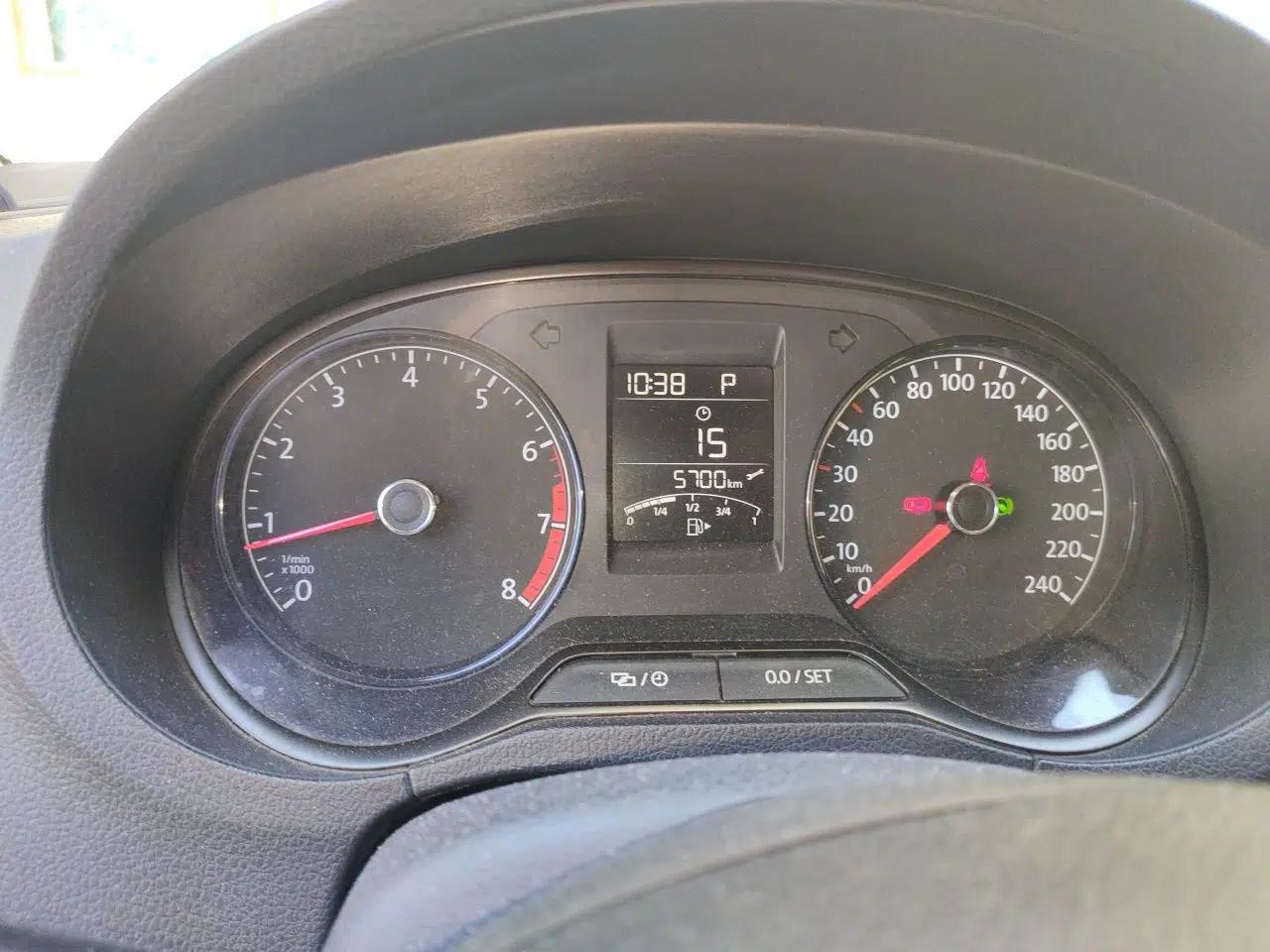 Volkswagen Polo 2018 1.5L Automatic Advanced Driving Model — миниатюра 11