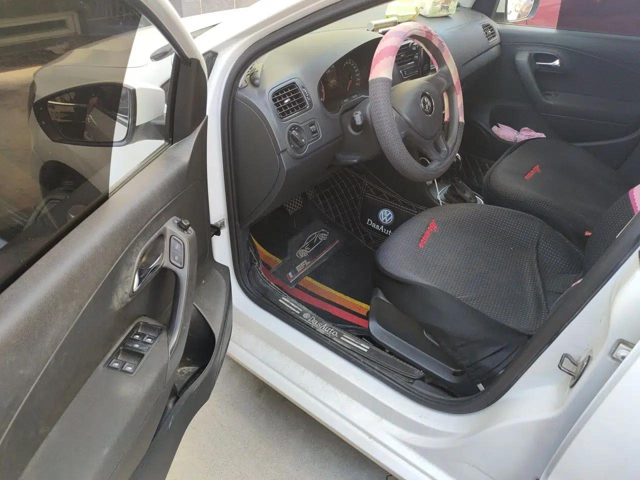 Volkswagen Polo 2018 1.5L Automatic Advanced Driving Model — миниатюра 16