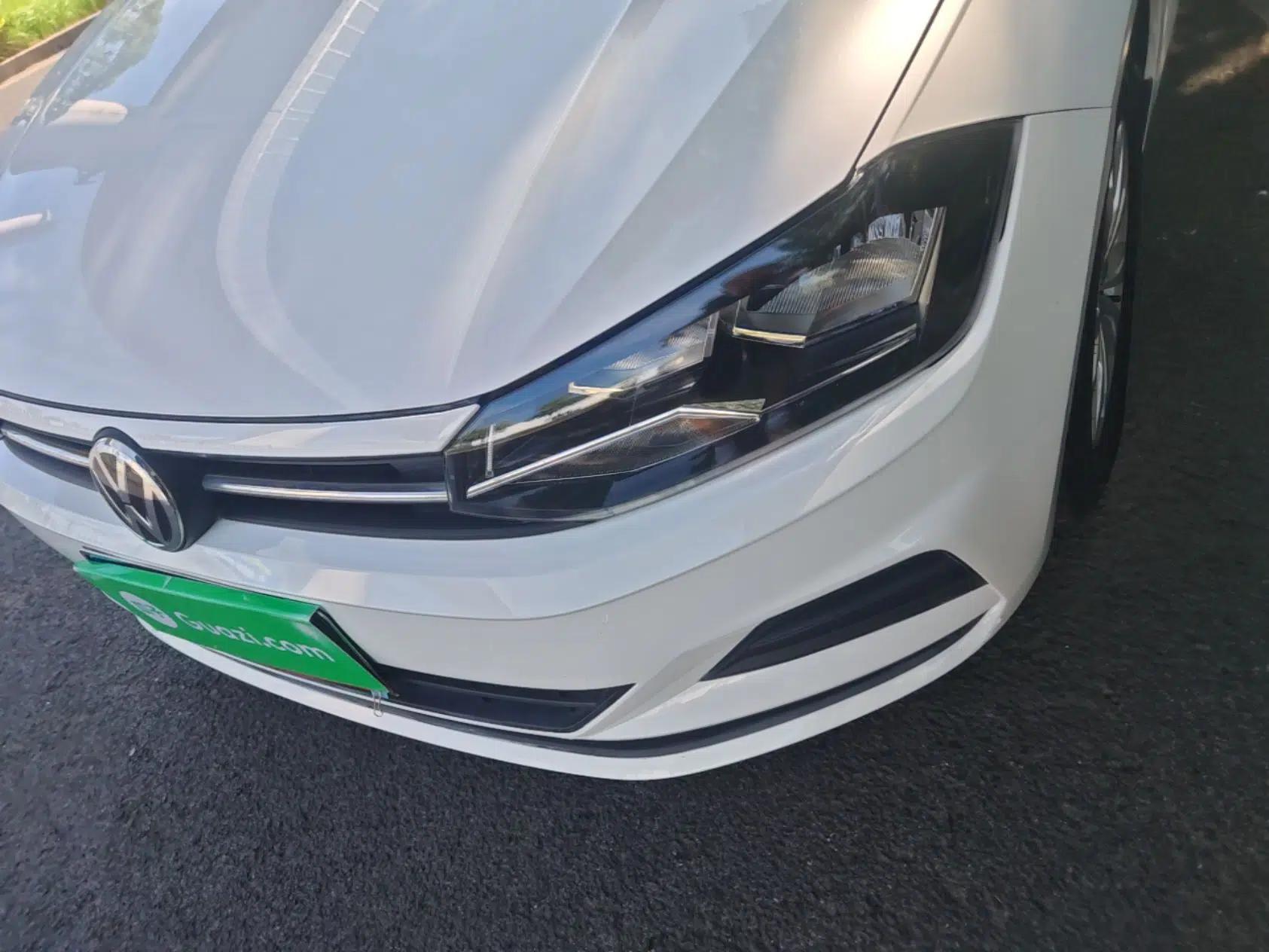 Volkswagen Polo 2019 Plus 1.5L Automatic Colorful Technology Edition — миниатюра 8