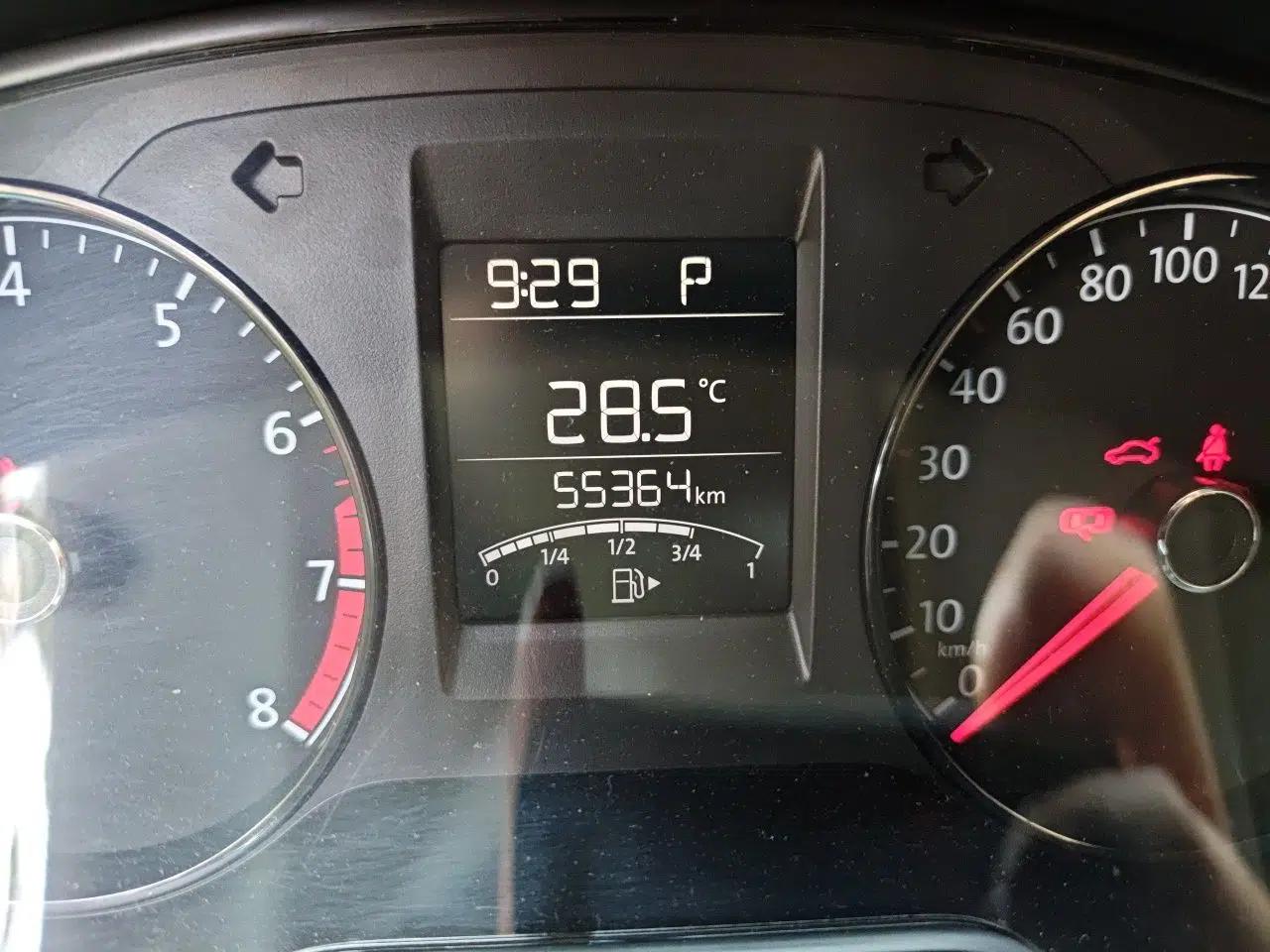 Volkswagen Polo 2018 1.5L Automatic Advanced Driving Model — миниатюра 12