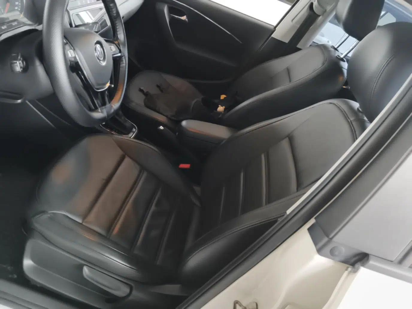 Volkswagen Polo 2016 1.6L Automatic Luxury Model — миниатюра 17